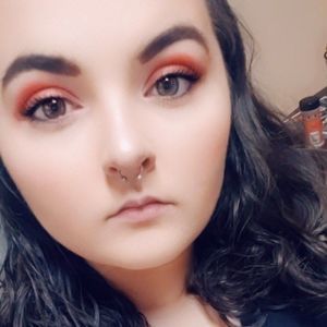 Meet your Posher, Marissa